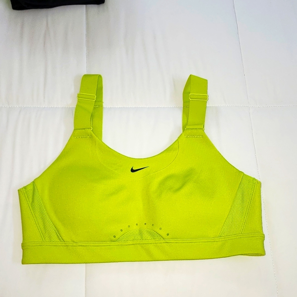 NIKE bra!